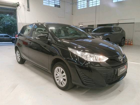 TOYOTA YARIS 1.3 16V FLEX XL LIVE MULTIDRIVE TOYOTA YARIS 1.3 16V FLEX XL LIVE MULTIDRIVE